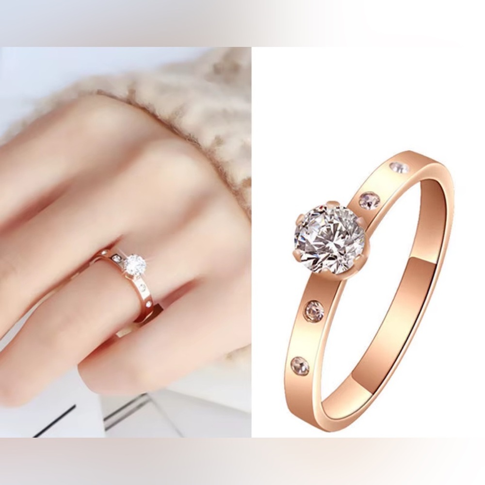 ✨💍Dainty Round Zirconia Rhinestone Engagement Ring 💍✨